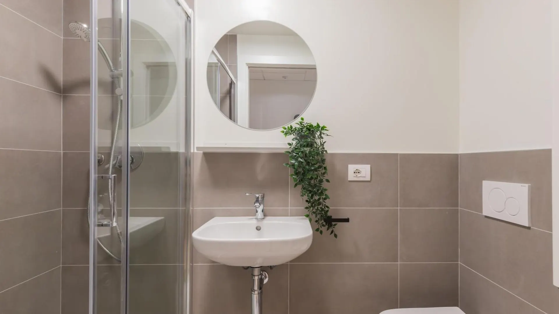 Apartment Well-Located Campus Rooms Near City Park Milan