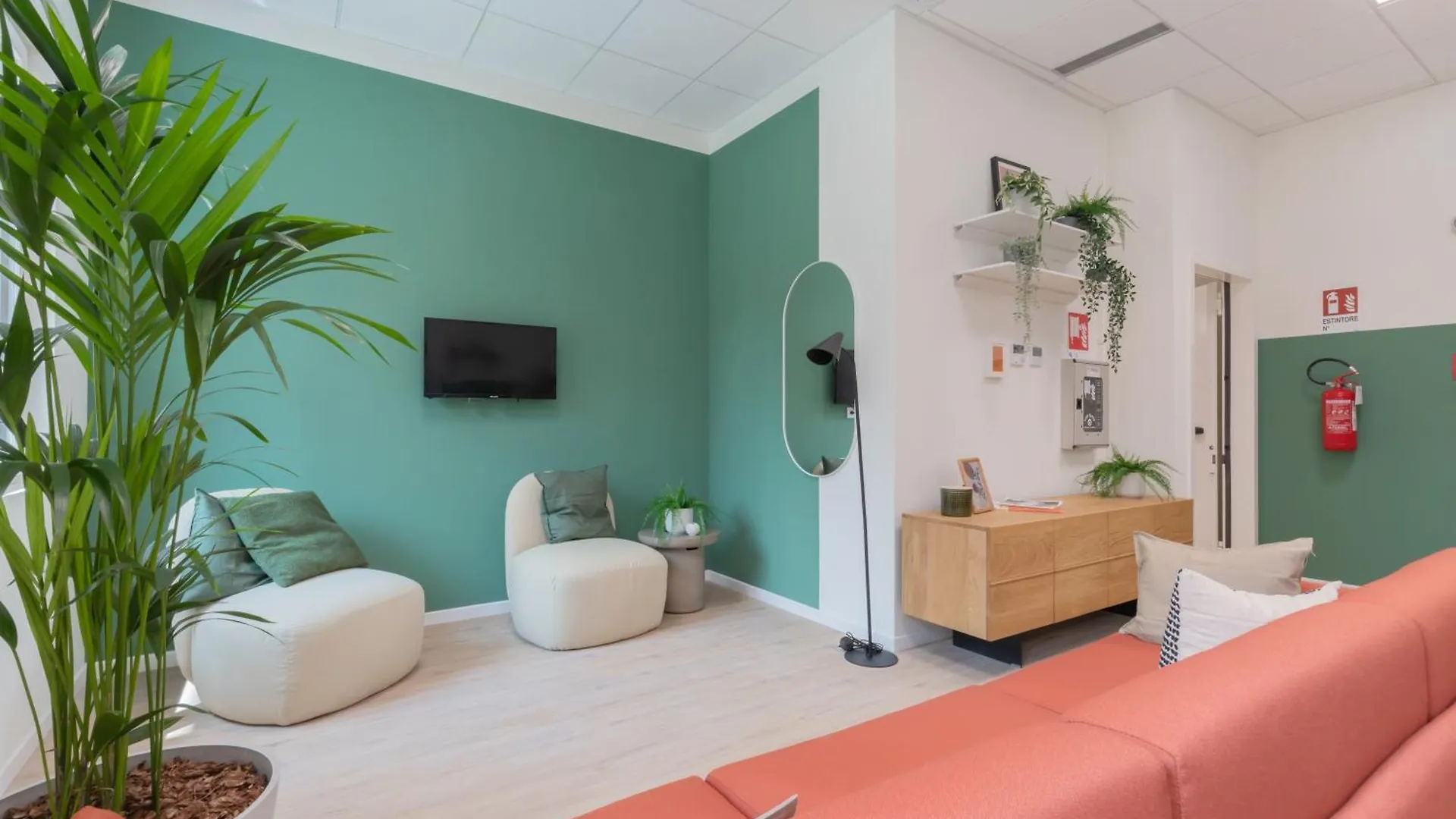 Well-Located Campus Rooms Near City Park Milán