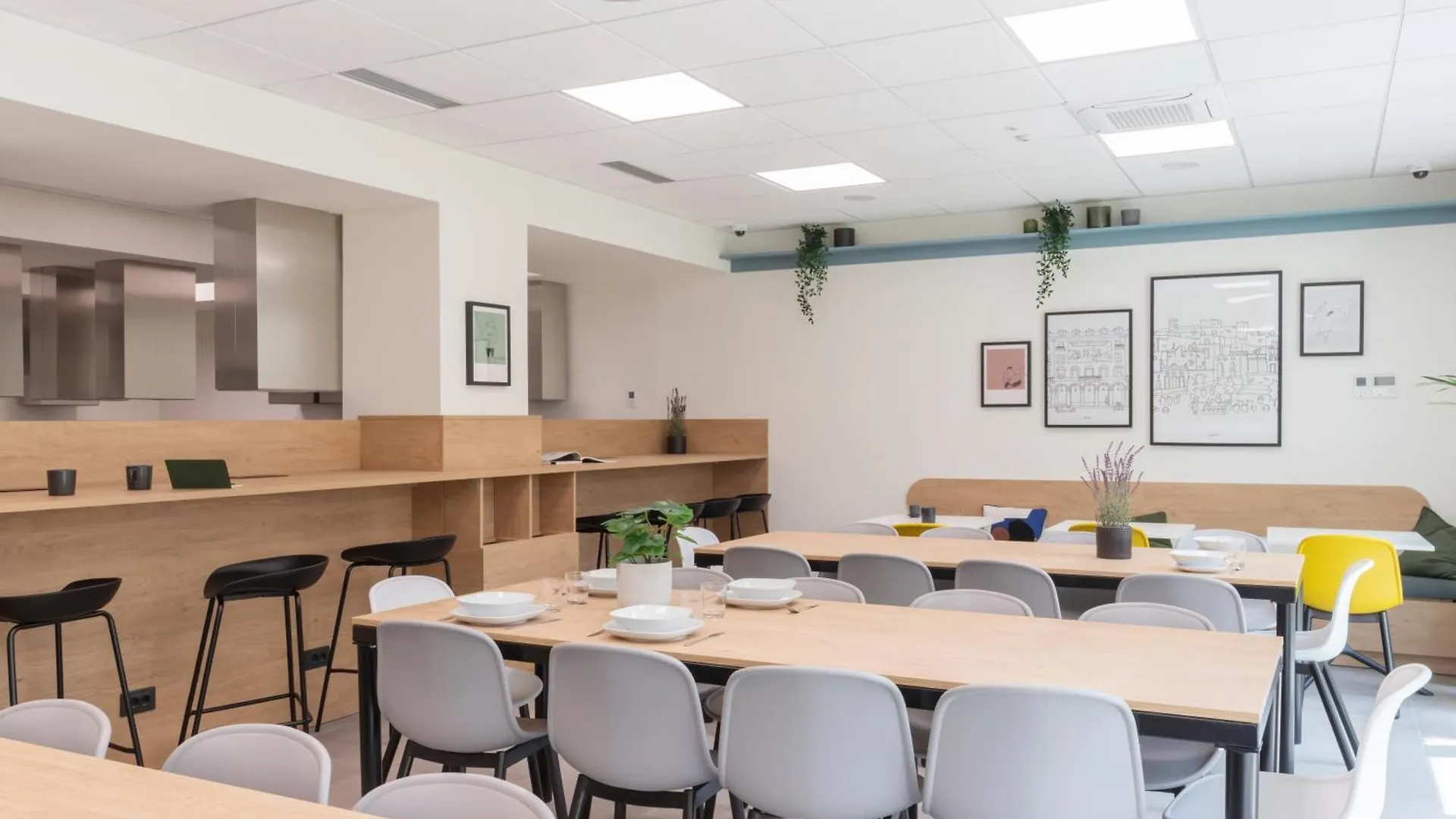 Well-Located Campus Rooms Near City Park Milán